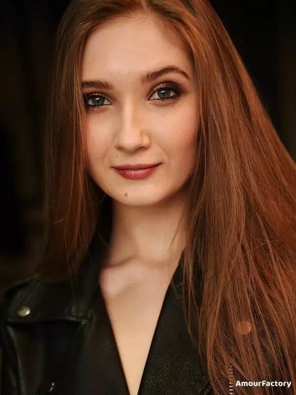 Anna, 22